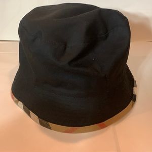 Authentic Burberry bucket hat